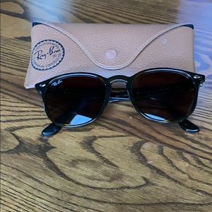 BRAND NEW RAY-BAN